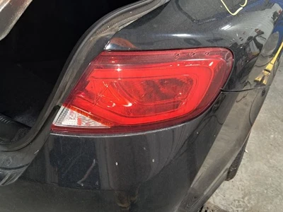 Luz trasera de pasajero sedán cuarto de panel montado para 15-16 200 414156 Foto 1 de 4