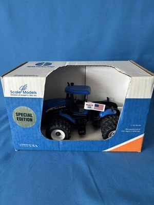 New Holland TJ450 "Special Edition" 1/32 Scale Model Farm Progress Show 2005 - Image 1 of 4