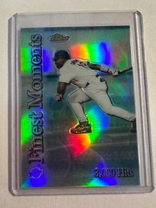 K125,825 - 2000 Finest Moments Refractors #FM3 Tony Gwynn