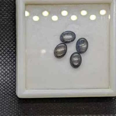 Set of 4 Black Star Sapphire loose gemstones vintage 20+ years old - Image 1 of 2