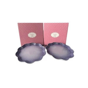 Le Creuset Frill Plate Set of 2 (Blue Bell Purple) New in Box - Picture 1 of 3