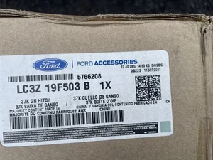 2023-2025 Ford Super Duty Hitch Kit  Gooseneck 40,000 GTWR New Oem C201 - Picture 1 of 2