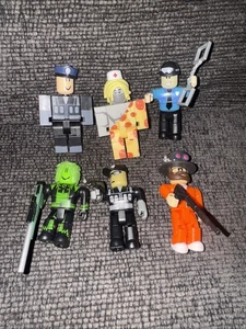 Robolox Figuren Action Spielzeug Konvolut 6 verschiedene Figuren alle Männer & Zubehör - Bild 1 von 7