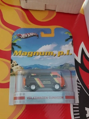 Hot Wheels 2013 Retro Entertainment Magnum, p.i. Volkswagen Sunagon X8927 - Image 1 of 4