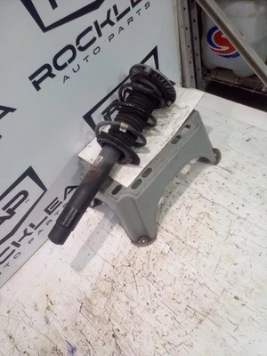 BMW 3 SERIES 320i/328i/320d F30/F31 11/2011-12/2015 RIGHT FRONT STRUT N20/N47N - image 1 of 4