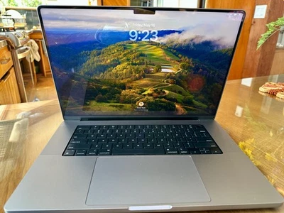 MacBook Pro 16" (2021)  Apple M1 Pro  GPU 16-Core  RAM 16GB SSD 1TB USA Keyboard - Immagine 1 di 4