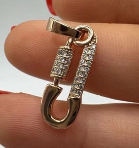 14ct Rolled Gold Bonded Pendant Paperclip Novelty Hallmarked 585RG Gift - Picture 1 of 6