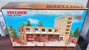 VOLLMER CITY FIRE STATION~HO SCALE RAILROAD MODEL BUILDING KIT #3759 GERMANY NIB - Picture 1 of 7