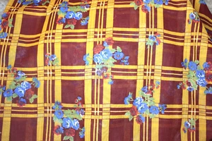 Etwas mehr als 4 Yards VINTAGE orange/gelb & weinrot halbtransparenter Stoff 44,5 breit - Bild 1 von 5