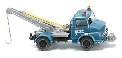 Wiking 063102 HO Gauge Towing vehicle (MB short hood) “MB Service” - Image 1 of 2