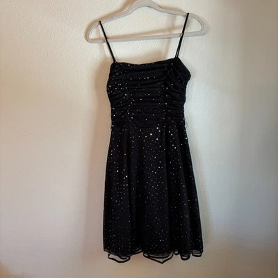 Vestido vintage Steppin Out para mujer mediano negro lentejuelas calce y forro acampanado de tul Foto 1 de 4