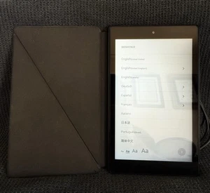 Amazon Fire HD 8. generacji czarny 32GB Z WLAN i szary futerał z tkaniny bardzo ładne - Zdjęcie 1 z 4