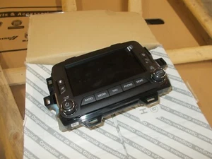 AUTORADIO RADIO TELEFONO NAVIGATORE JEEP RENEGADE 2014- ORIGIN JEEP 735604050 - Foto 1 di 6
