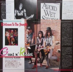 GUNS N' ROSES SLASH DUFF McKAGAN Izzy Stradlin 1988 CLIPPING JAPAN PL 4A 5PAGE - Picture 1 of 4