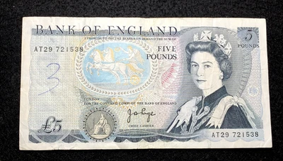 Five Pounds L5 Bank of England Duke of Wellington 1769-1852 Serial AT29 721538 - Image 1 of 4