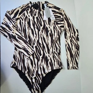 TARGET Surfsuit Sz 18 LONG SLEEVE ONE PIECE SWIMSUIT ZEBRA ANIMAL PRINT BNWT - Picture 1 of 8