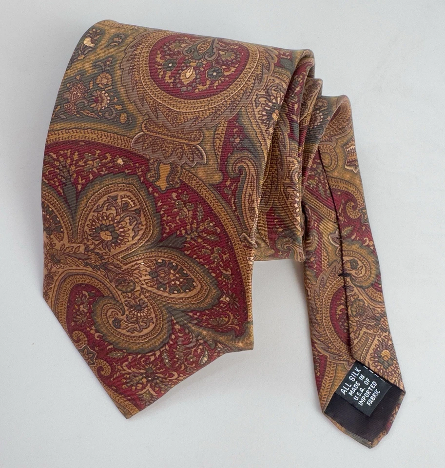 Corbata de seda vintage Cavalier marrón cachemira EE. UU. Foto 1 de 4