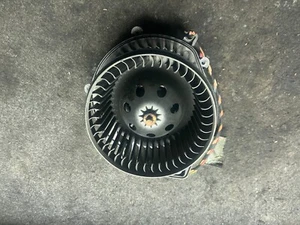 C7 Mercedes Benz W203 Gebläsemotor Heizungsgebläsemotor - Picture 1 of 3