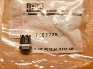 30 CTS / IERC TX0522B Thermal Link Retainer BeO Isolatoren für TO-5 Transistoren  - Bild 1 von 1
