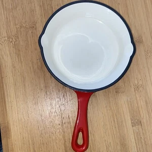 Set Of 2 Cast Iron Enamel Skillet "Fire Engine Red-White” Fry Pans 8”&6” - Picture 1 of 3