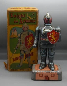 1960's vintage Masudaya KNIGHT IN ARMOR target game TIN TOY made in Japan !!! - Picture 1 of 12