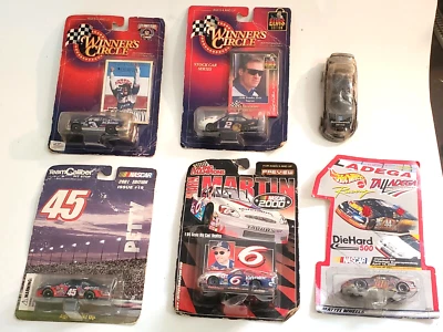 5 X CARROS FUNDIDOS A PRESIÓN NASCAR VINTAGE Y 1 PLÁSTICO 2001 2000 1998 ASPECTO WALLACE MARTIN Foto 1 de 4