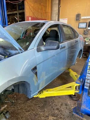 Alternador usado compatible con: Ford Focus ID 2008 8S4T-10300-AA a través de AD grado A Foto 1 de 4