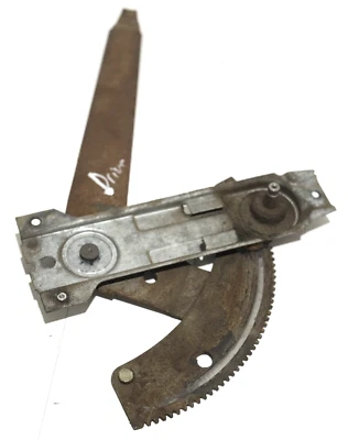 1987-1991 Ford F150 F250 F350 Pass/Right Door Manual Actuator Piece Assembly - Image 1 of 4