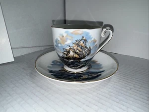 Vintage Royal Grafton Bone China Teetasse und Untertasse Maritim Schiff - Bild 1 von 8