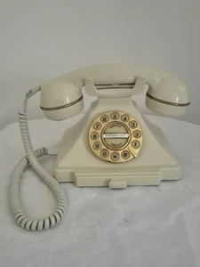 Vintage Telephone INTERNATIONAL WHITEHALL ASTRAL RETRO PUSH BUTTON IVORY PHONE - Picture 1 of 8