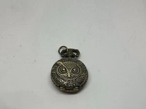 Quartz Tone Pocket Pendant for Necklace - Picture 1 of 3