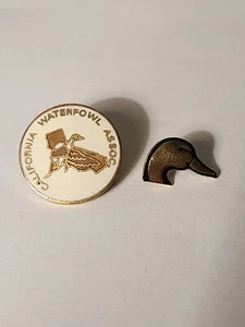 MALLARD ANSTECKNADEL + CALIFORNIA WATERFOUL ASSOCIATION ANSTECKNADEL - Bild 1 von 2