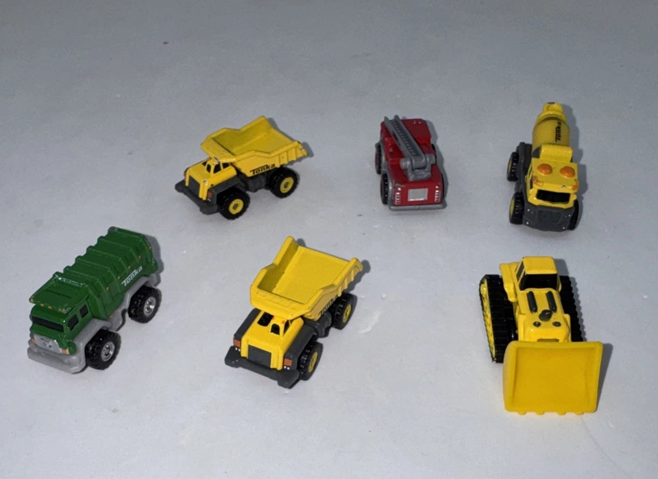 Tonka Mini Vehículos Lote de 5 Camiones Construcción Diecast y Plástico Mixto Foto 1 de 3