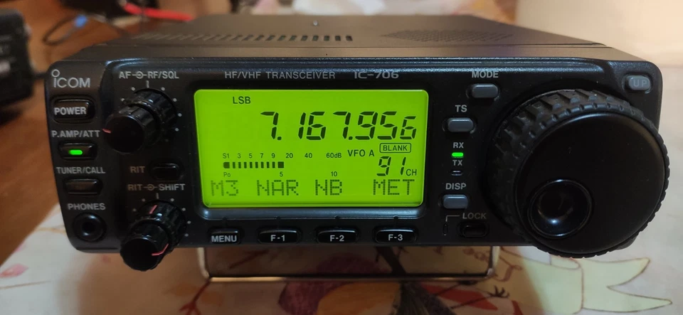 ICOM IC-706 HF/50/144MHz Ricetrasmettitore All Mode 100w/10w - Immagine 1 di 4