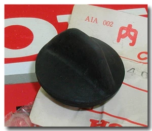 HONDA 70~78 ATC90 ATC 90 THREE WHEELER DRIVE CHAIN CASE INSPECTION CAP PLUG NOS - Picture 1 of 1