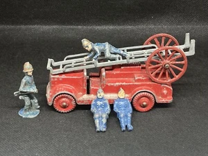 Fire Engine And Firemen By Charbens (Blue 34) Fire Engine Damaged / Missing Bits - Picture 1 of 13