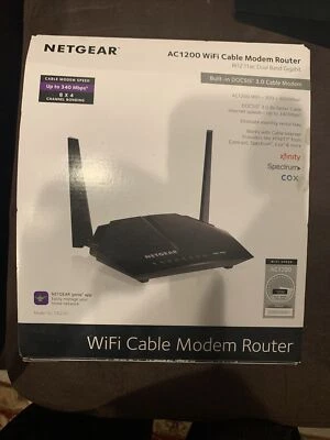 NETGEAR AC1200 Wifi Cable Modem Router C6220 DOCSIS 3.0, Speed up to 340 Mbps - Image 1 of 4