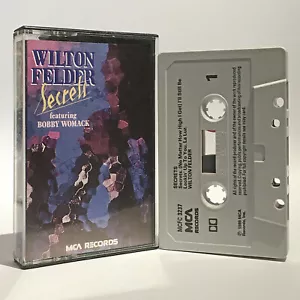 Wilton Felder / Bobby Womack - Secrets - 1985 Cassette MCA MCFC 3237 - Picture 1 of 4