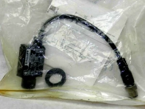 NEU Balluff BOS-16K-VU-1PB-0.2-S4 / BOS16KVU1PB02S4 HOCHGESCHWINDIGKEITS-DIFFUSOR LV - Bild 1 von 5