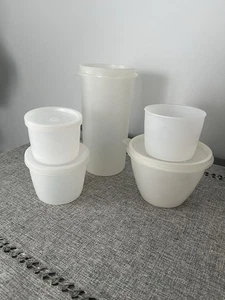 Lote de 5 contenedores Tupperware vintage 3 con tapas - Imagen 1 de 4