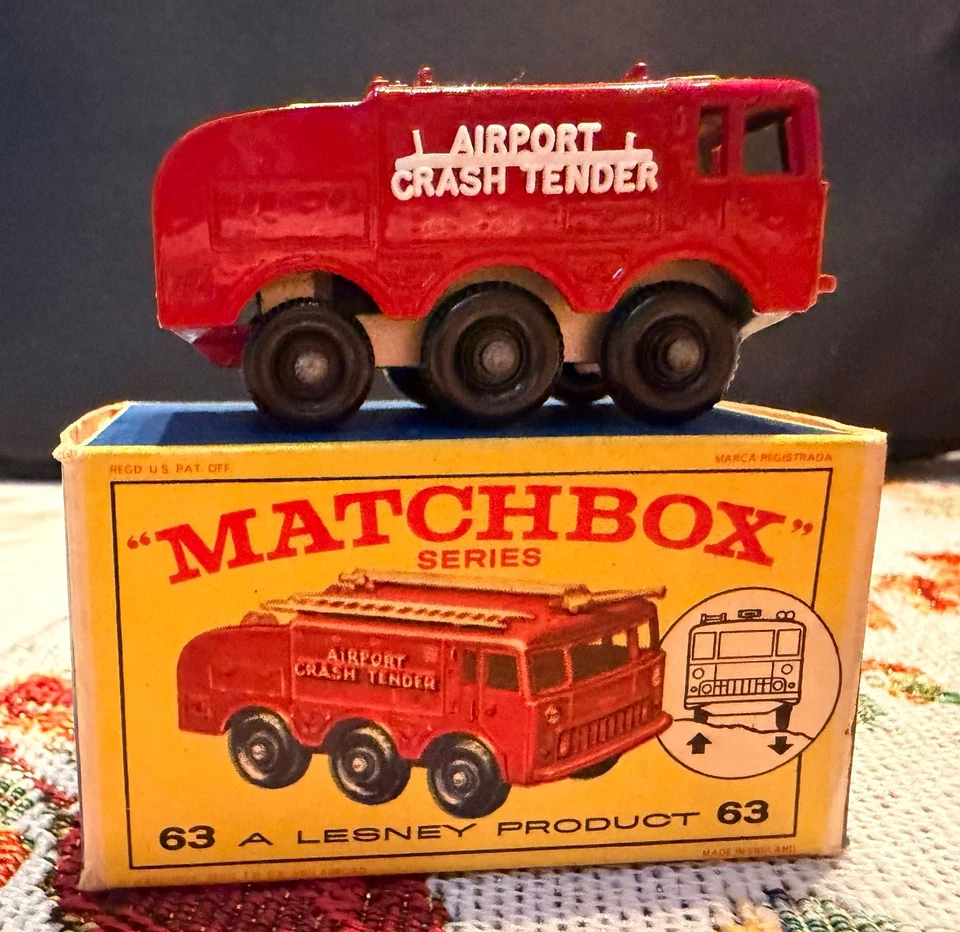 Vintage Lesney Matchbox #63 FIRE FIGHTING CRASH TENDER red Original Box COMPLETE - Image 1 of 4