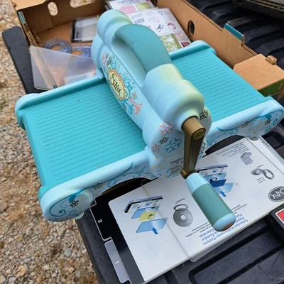 Sizzix Big Shot Limited Edition Teal Machine with Embossing Folder Lot - Image 1 of 4