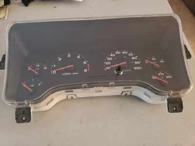 97 T0 2000 Jeep Wrangler TJ Speedometer 99 Wrangler - Image 1 of 4