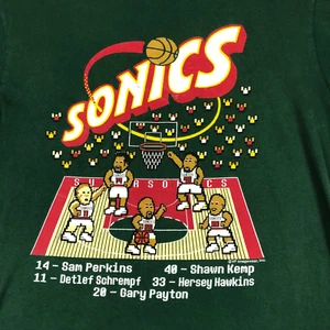 Vintage Seattle Sonics T Shirt Mens L Nintendo 90s Hardwood Classics Majestic - Picture 1 of 7