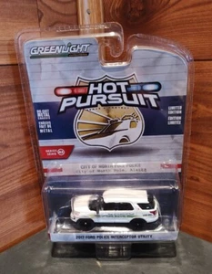 NUOVO CON SCATOLA '22 GREENLIGHT® HOT PURSUIT™ 2017 FORD POLICE INTERCEPTOR POLO NORD, ALASKA - Foto 1 di 9