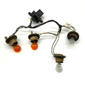 OEM For 05-10 Chrysler 300 Tail Lamp Wiring Harness Turn Signal Park Bulb Socket - Foto 1 di 3