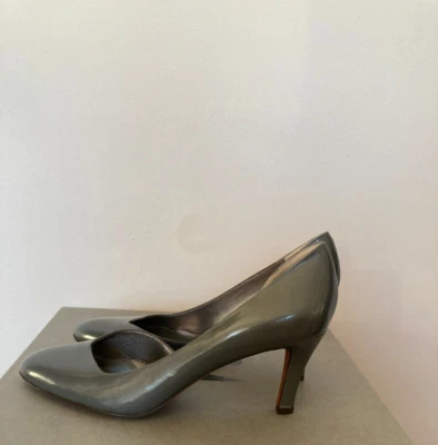 THEORY  SHOES   SIZE UK6  EUR 39 - Image 1 of 4