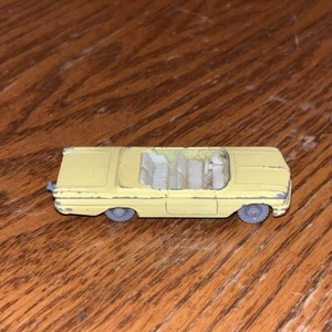 Vintage Matchbox Lesney #39 PONTIAC CONVERTIBLE - Picture 1 of 6