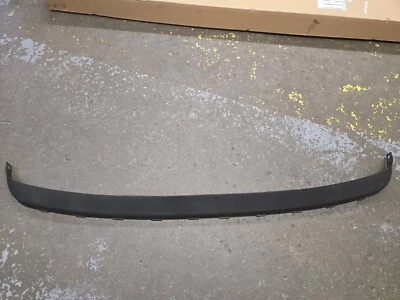 Отделочная панель переднего нижнего клапана воздушной дамбы Chevy 2002-2007 TrailBlazer от оригинального производителя 15008771 - Изображение 1 из 4