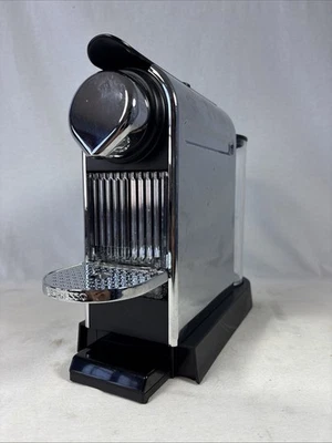 *Para peças/reparo* Máquina de café expresso Nespresso Citiz C111 cromada cápsula - Imagem 1 de 4